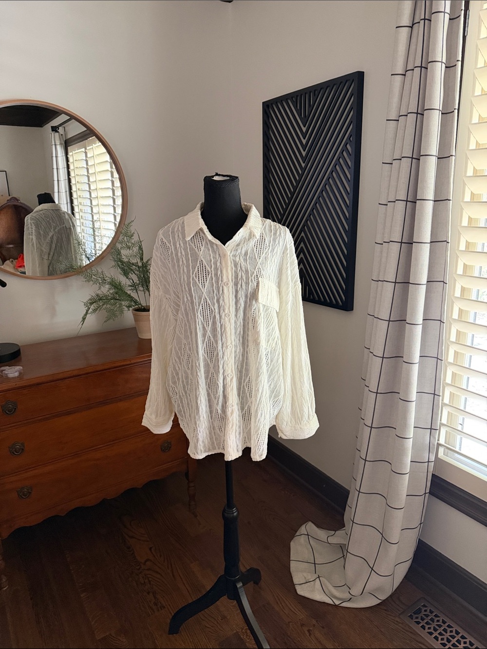 Anniewear cream textured button down large
